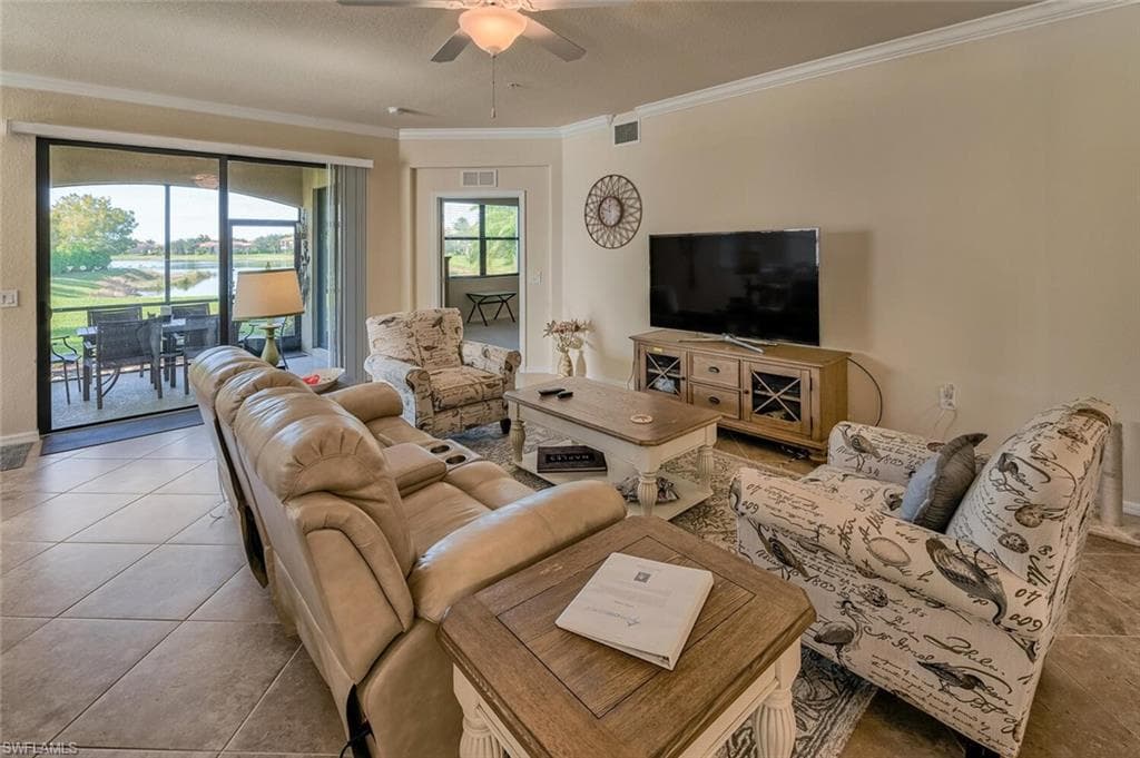 9512 Napoli LN 101 NAPLES, FL 34113