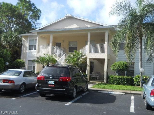 1260 SARAH JEAN CIR 202 NAPLES, FL 34110