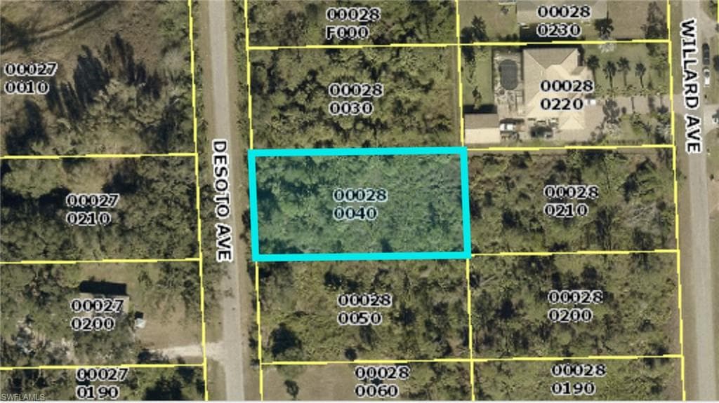 *616* Desoto AVE LEHIGH ACRES, FL 33972
