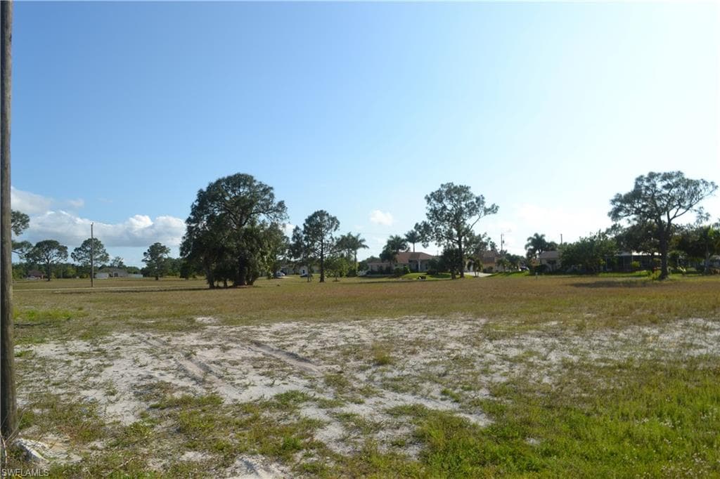 2704 NW 21st TER CAPE CORAL, FL 33993
