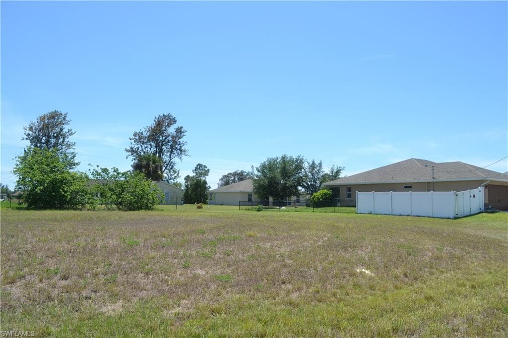 2000 NW 17th ST CAPE CORAL, FL 33993