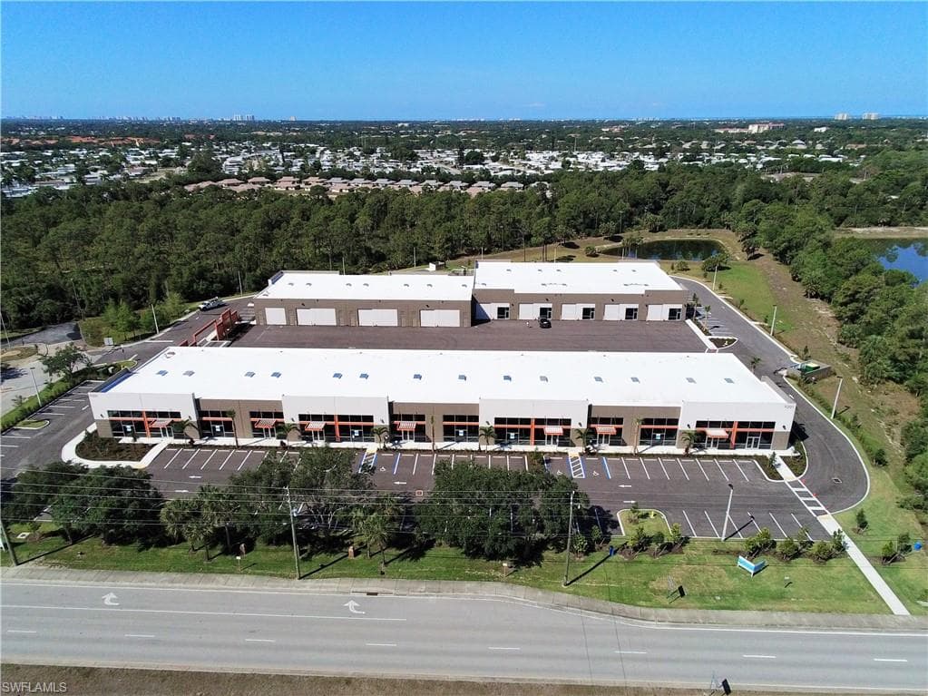 9201 Cockleshell CT BONITA SPRINGS, FL 34135