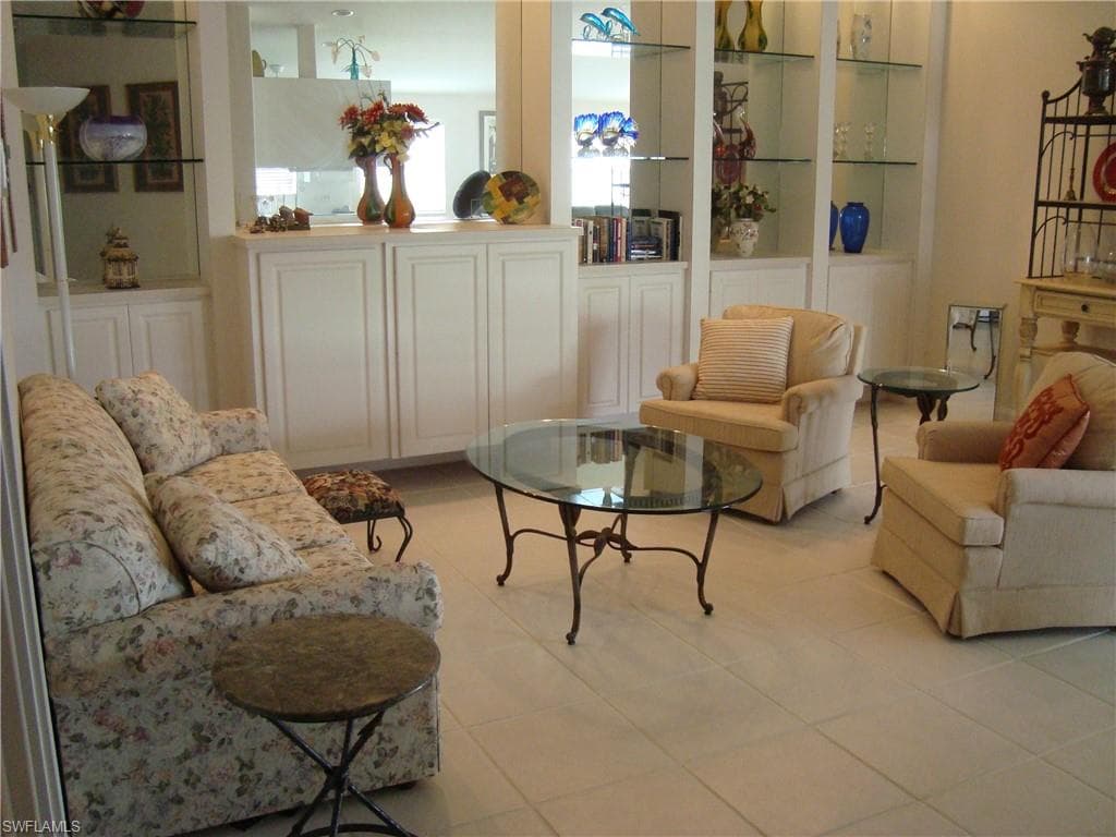 4251 Redonda LN NAPLES, FL 34119