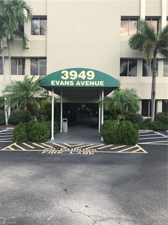 3949 Evans AVE 404 FORT MYERS, FL 33901