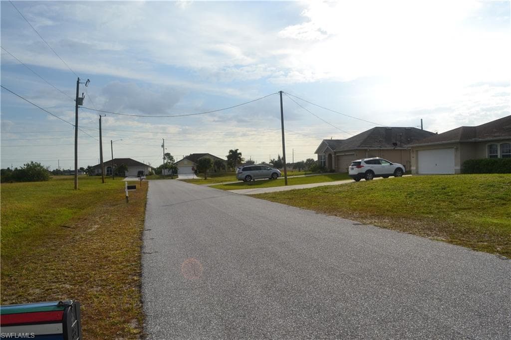 2429 NW 9th ST CAPE CORAL, FL 33993
