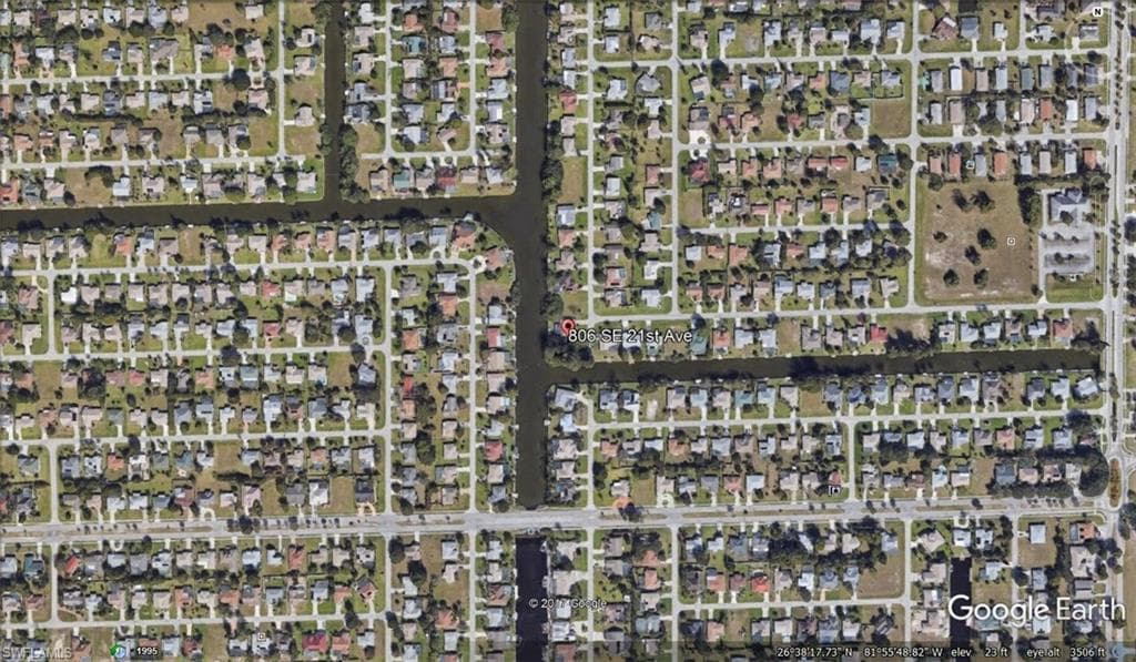 806 SE 21st AVE CAPE CORAL, FL 33990