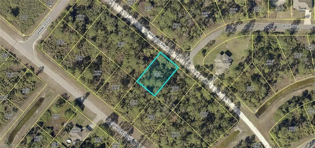 430 Norwood AVE S LEHIGH ACRES, FL 33974