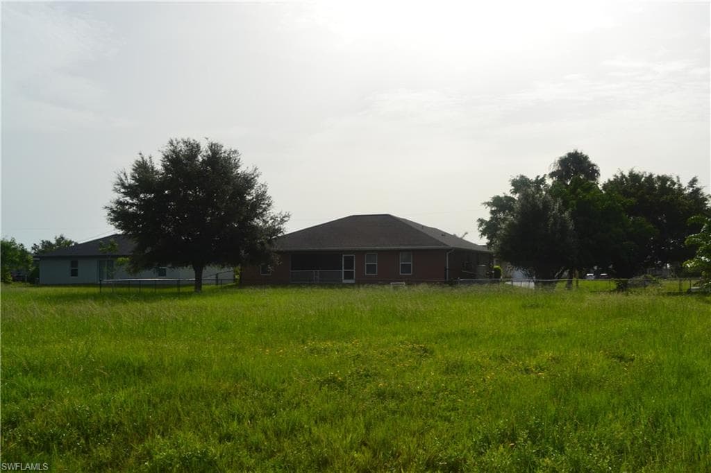 129 NW 27th PL CAPE CORAL, FL 33993