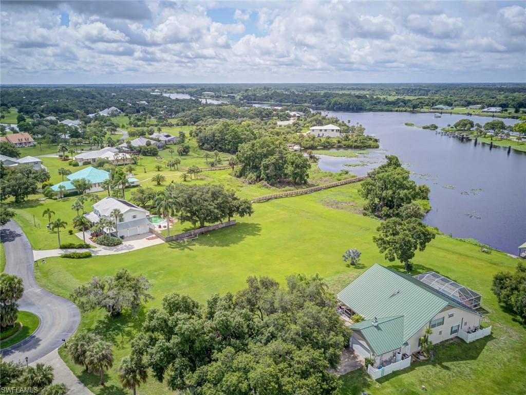 16260 Forest Mist CT ALVA, FL 33920