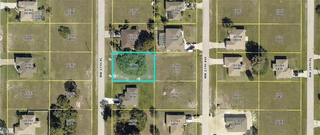 317 NW 17th PL CAPE CORAL, FL 33993