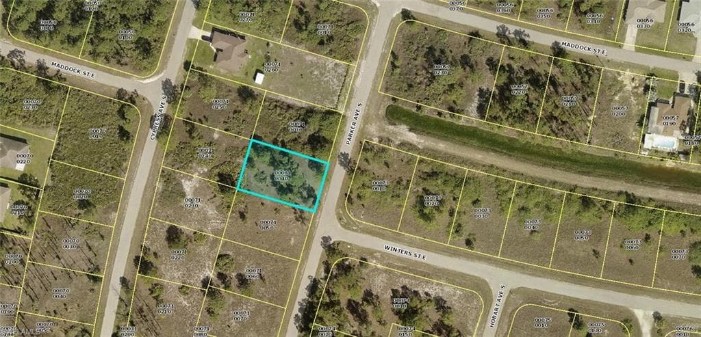 618 Parker AVE S LEHIGH ACRES, FL 33974
