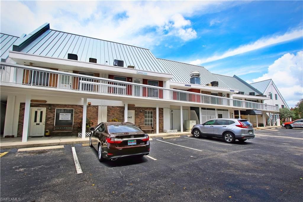 5057-5061 Tamiami Tr. E. NAPLES, FL 34113