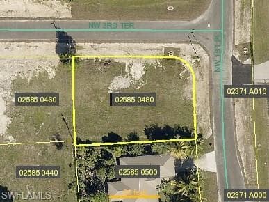 306 NW 1st PL CAPE CORAL, FL 33993