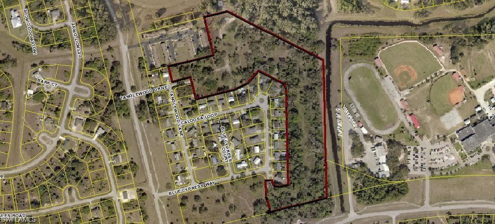 Cowboy WAY LABELLE, FL 33935