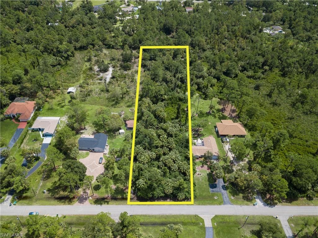 6th ST NW NAPLES, FL 34120