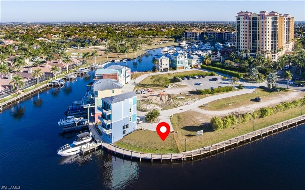 5826 Shell Cove DR CAPE CORAL, FL 33914