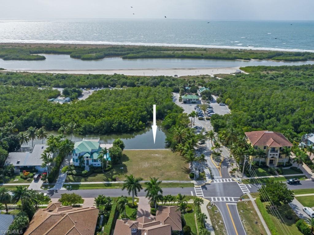 498 Spinnaker DR MARCO ISLAND, FL 34145
