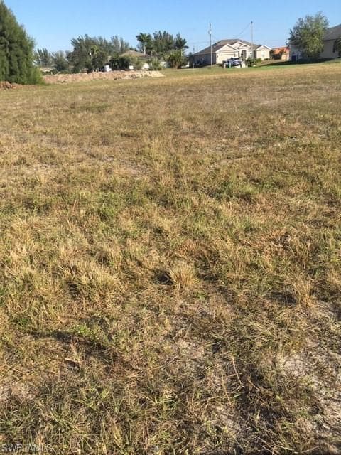 113 SW 37th PL CAPE CORAL, FL 33991