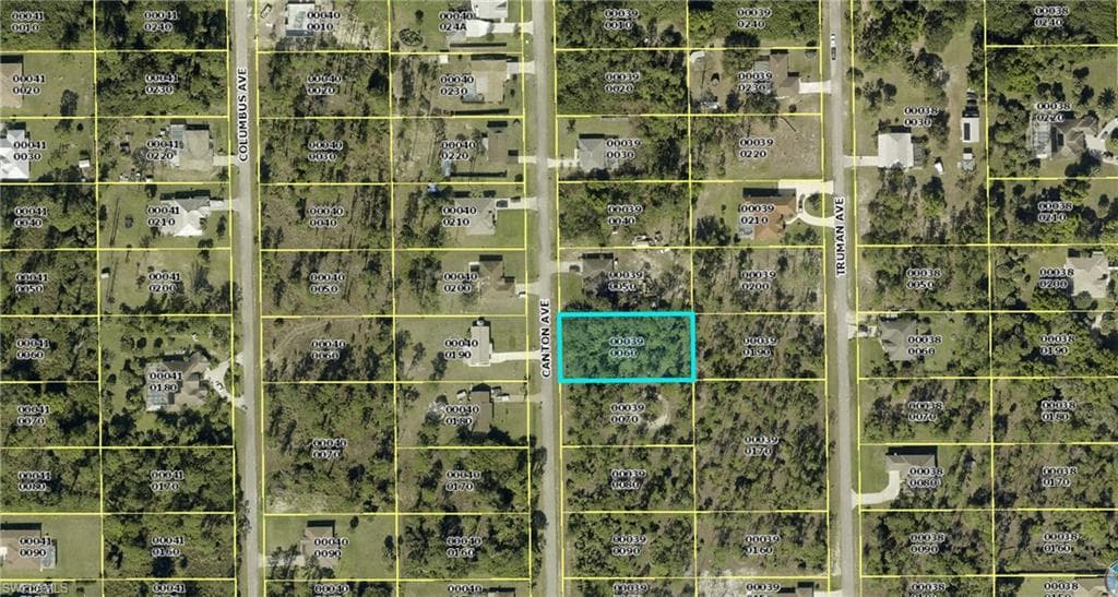 712 Canton AVE LEHIGH ACRES, FL 33972