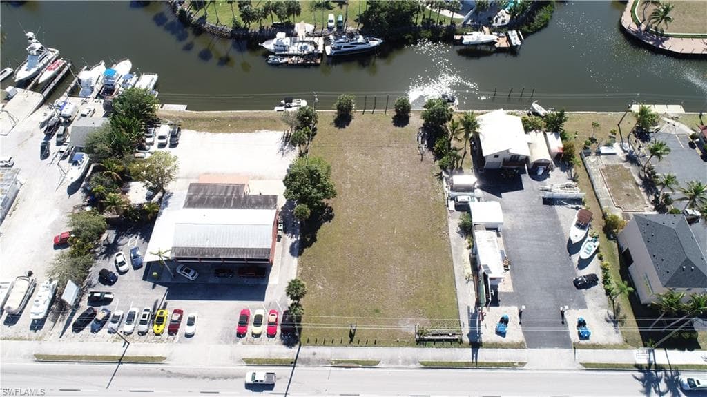 17721 San Carlos BLVD FORT MYERS BEACH, FL 33931