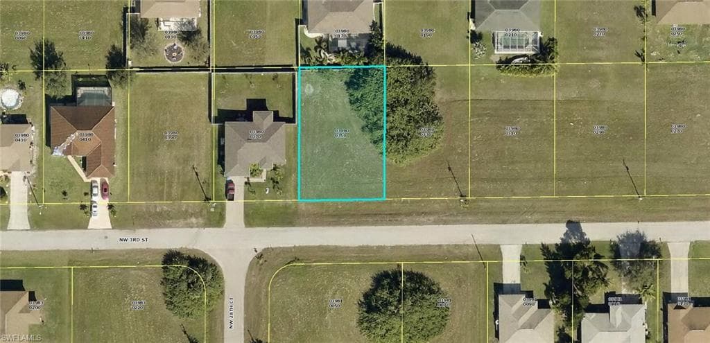 2853 3rd ST CAPE CORAL, FL 33993