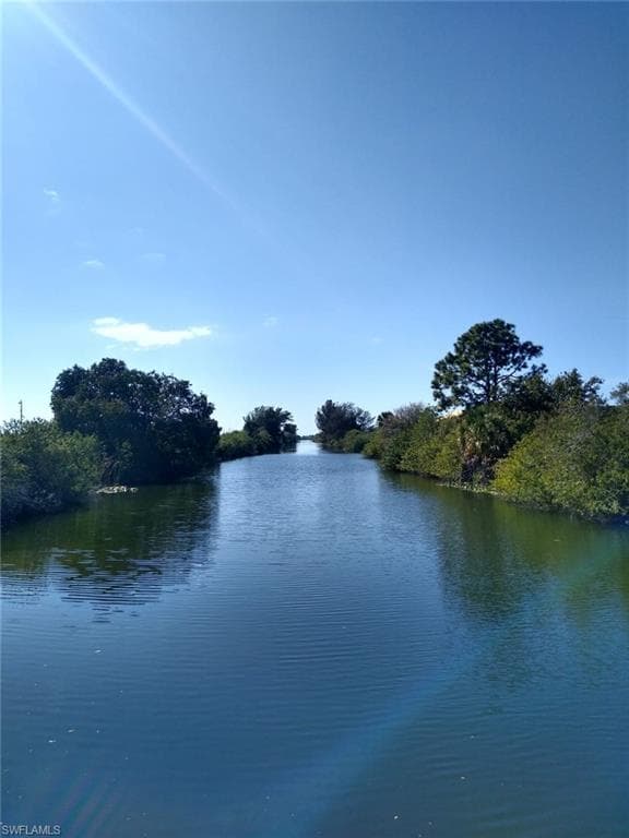 10 NW 20th ST CAPE CORAL, FL 33993