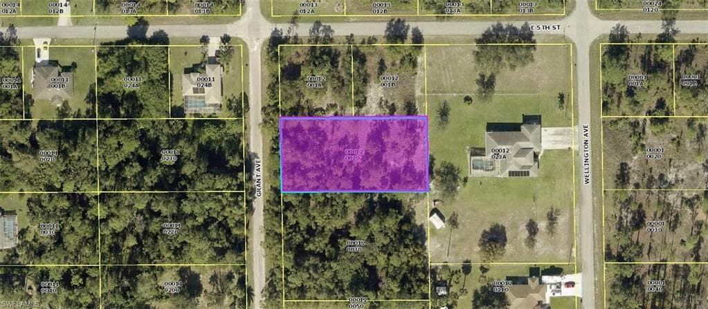 420 Grant AVE LEHIGH ACRES, FL 33972