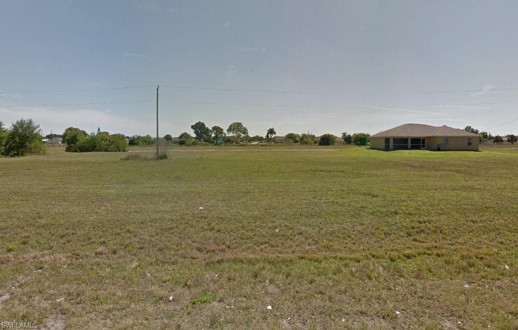 927 NE 13th AVE CAPE CORAL, FL 33909