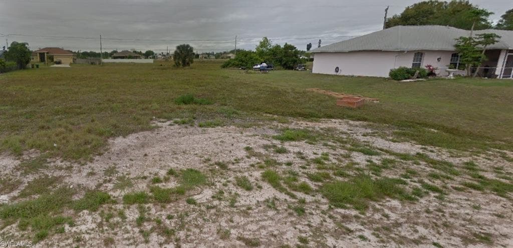 458 NE 1st AVE CAPE CORAL, FL 33909