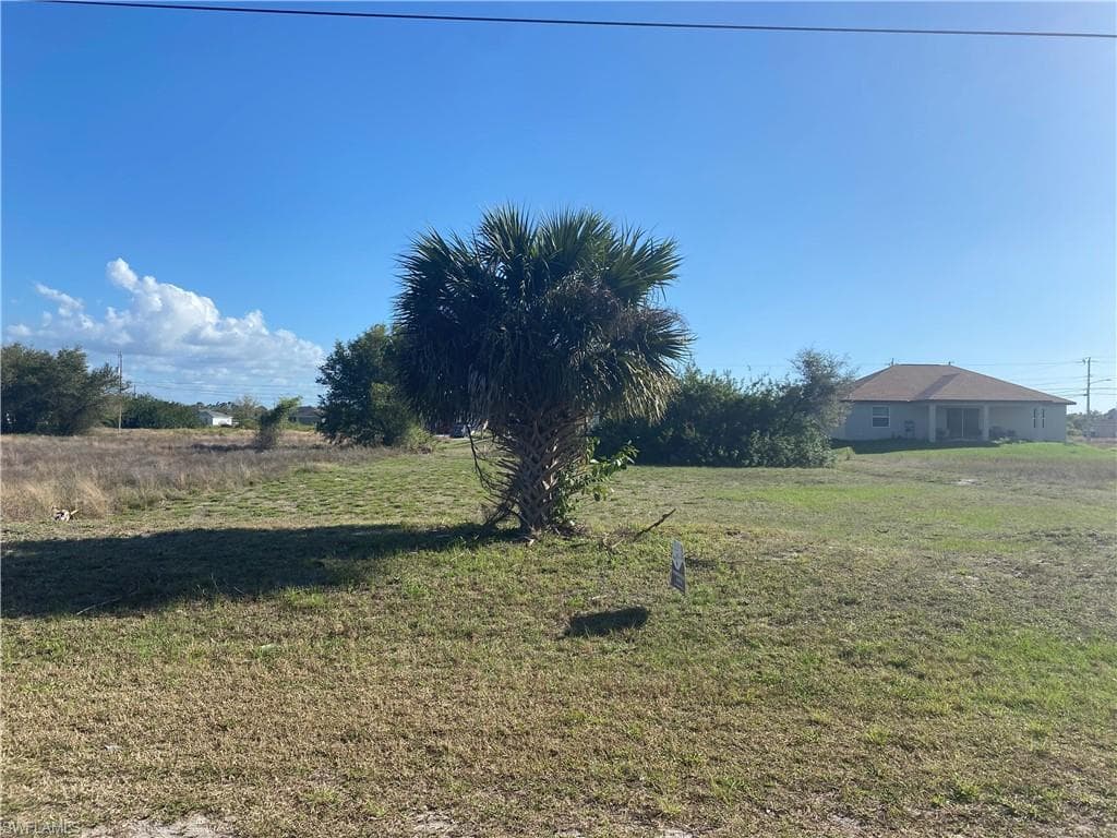 4115 3rd ST SW LEHIGH ACRES, FL 33976