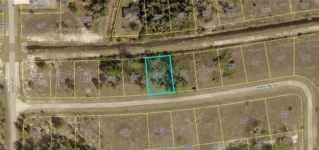 747 Bobolink AVE LEHIGH ACRES, FL 33974
