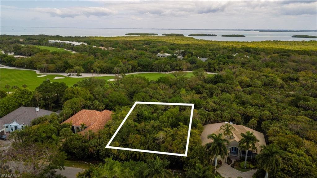 2372 Wulfert RD SANIBEL, FL 33957