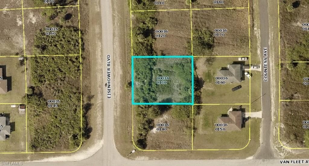 1051 Eisenhower BLVD LEHIGH ACRES, FL 33974