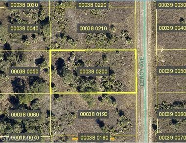 1515 Leroy AVE LEHIGH ACRES, FL 33972