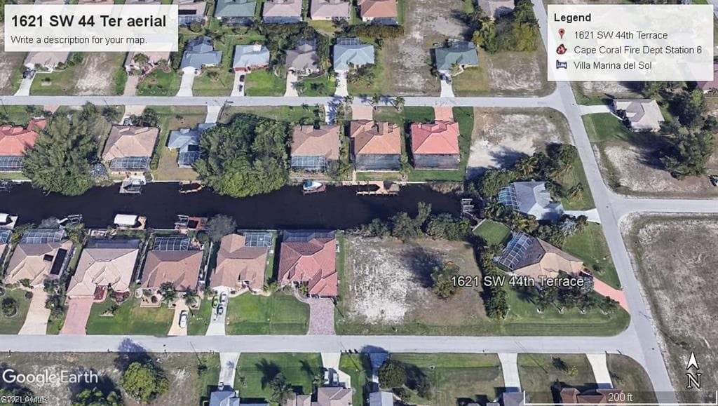 1621 SW 44th TER CAPE CORAL, FL 33914