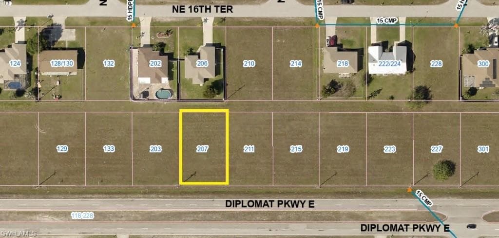 207 Diplomat PKY E CAPE CORAL, FL 33909