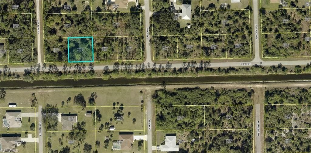 803 8TH ST LEHIGH ACRES, FL 33972