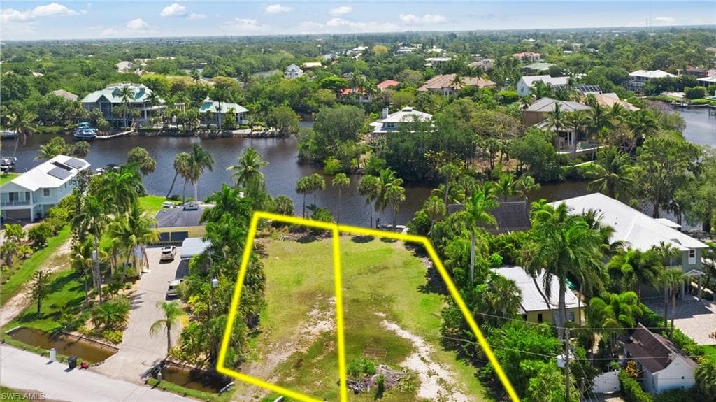27534 Big Bend RD BONITA SPRINGS, FL 34134