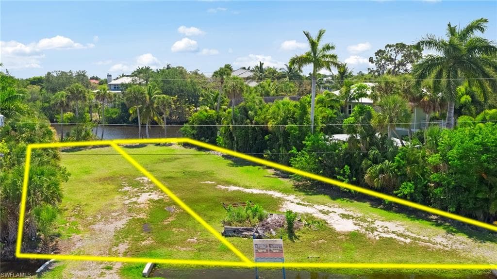 27536 Big Bend RD BONITA SPRINGS, FL 34134