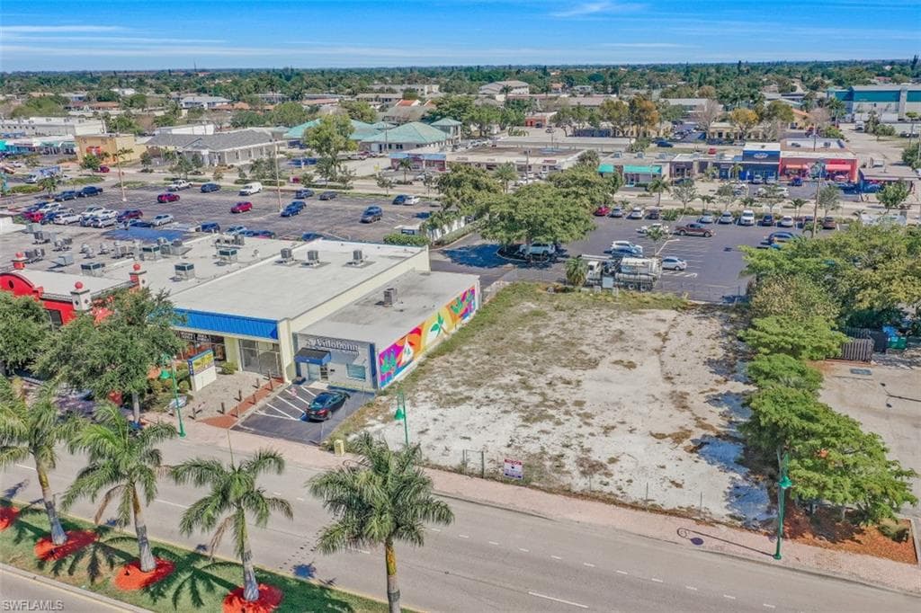 1415 Cape Coral PKY E CAPE CORAL, FL 33904