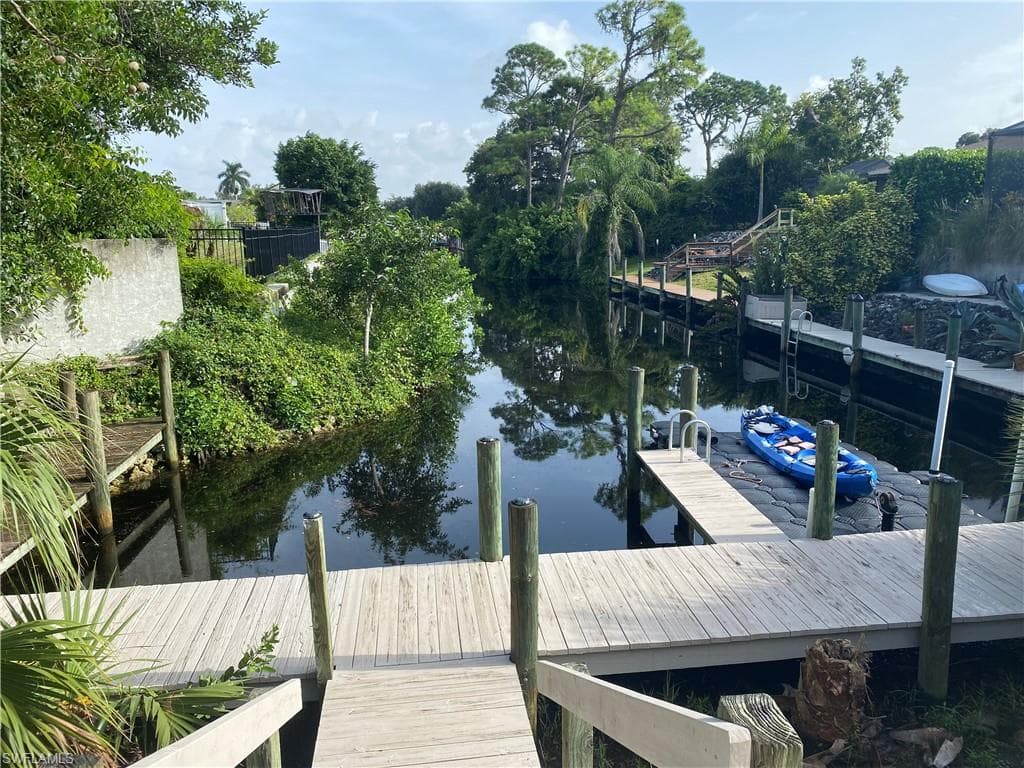 9301 Pennsylvania AVE BONITA SPRINGS, FL 34135