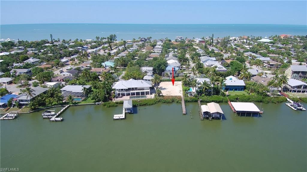 21055 Saint Peters DR FORT MYERS BEACH, FL 33931
