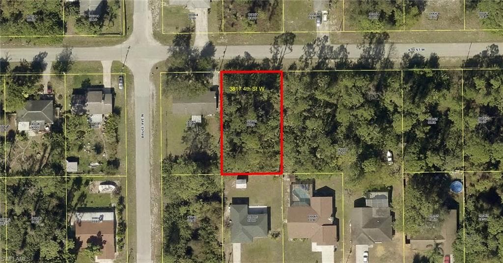 3817 4th ST W LEHIGH ACRES, FL 33971