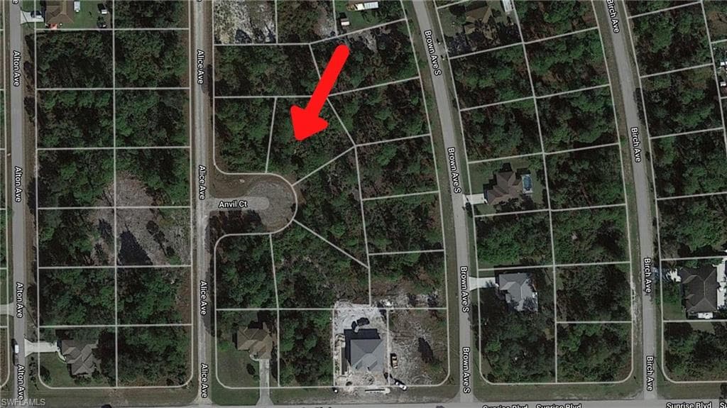 925 Alice CT LEHIGH ACRES, FL 33974