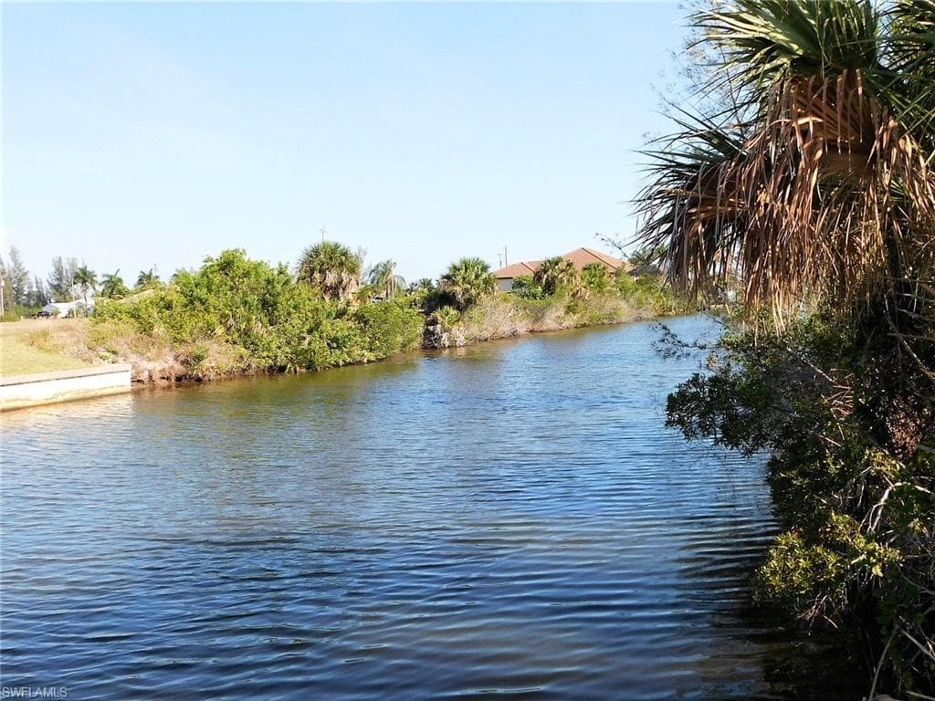 1909 NW 34th PL CAPE CORAL, FL 33993