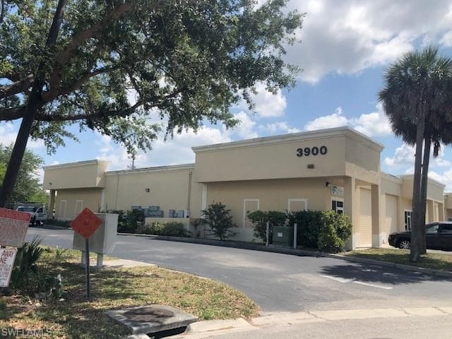 3900 Mannix DR 110 NAPLES, FL 34114