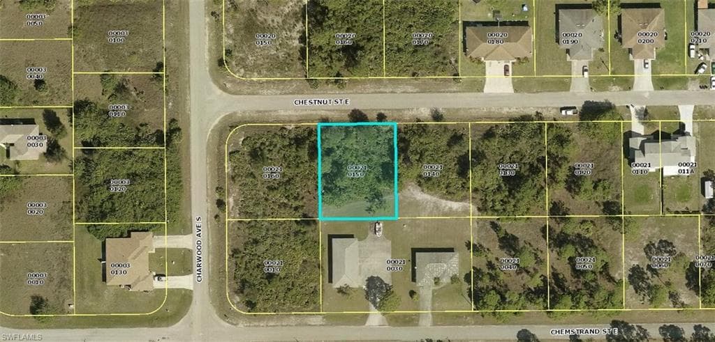 658 Chestnut ST E LEHIGH ACRES, FL 33974