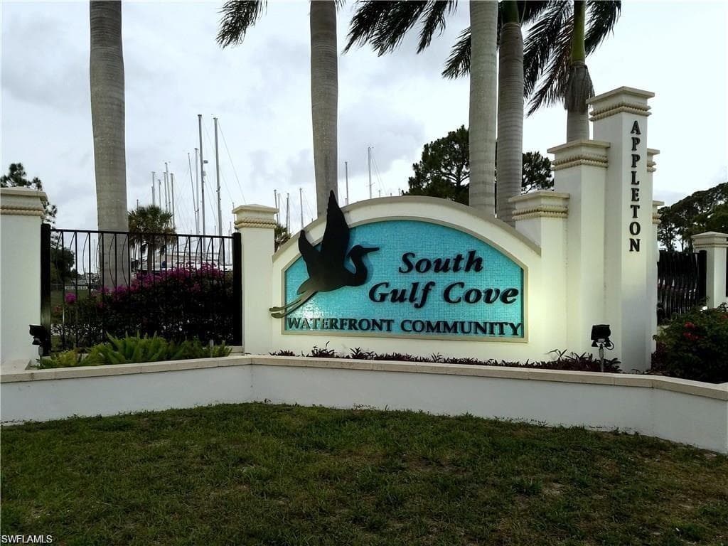 10600 Mcalester CIR PORT CHARLOTTE, FL 33981