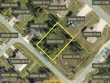 4952 24th ST SW LEHIGH ACRES, FL 33973
