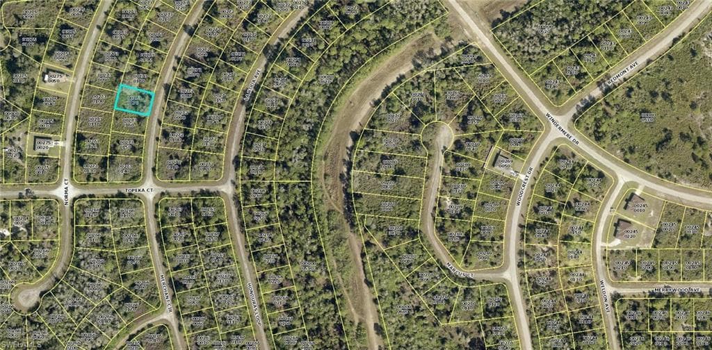 1855 Merchant CIR LEHIGH ACRES, FL 33972